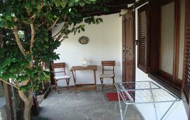 Jenny's Garden House, Vourvourou, Sithonia - 4 Bed Apartment Bungalow