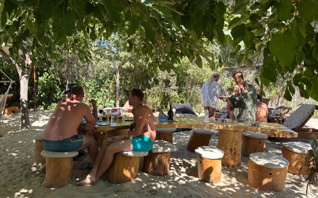 Papu plaža, Skala Rachoni, Thassos plaža sa prirodnim hladom