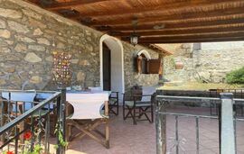 Petrino In Tristinika Studio, Tristinika