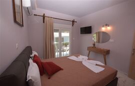 Amalia's House, Limenas, Thassos, 4 Bed Apartment, No.1