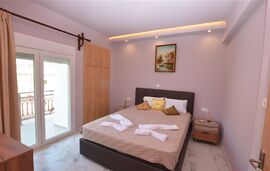 Amalia's House, Limenas, Thassos, 4 Bed Apartment, No.2