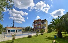 Villa Ikonomu Studios, Pefkohori, Kassandra