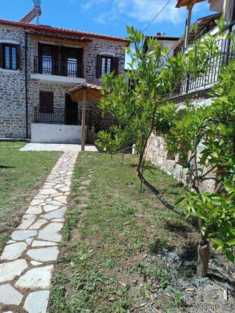 Lenia's Traditional House, Agios Nikolaos, Sithonia