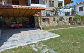 Lenia's Traditional House, Agios Nikolaos, Sithonia