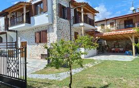 Lenia's Traditional House, Agios Nikolaos, Sithonia