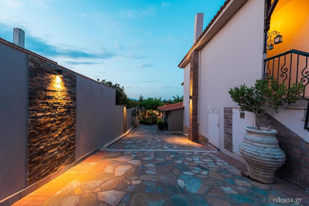 Natura vila, Nea Flogita, Kassandra