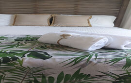 4 Bed Apartment, First Floor, Garden View