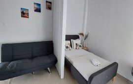3 Bed Studio, Street View