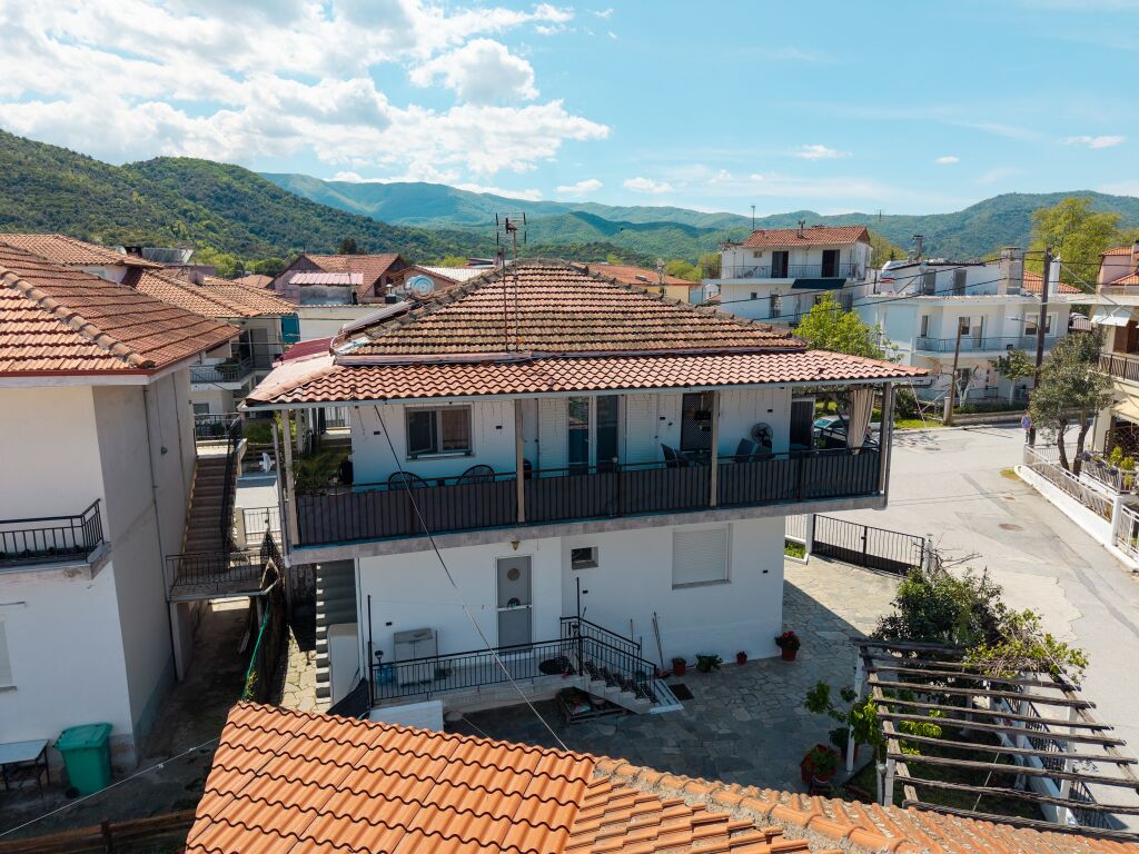 Zeffie’s Studio, Olympiada, Athos