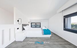 Grand Wave Luxury Suites, Nea Flogita, Kassandra