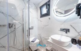 Grand Wave Luxury Suites, Nea Flogita, Kassandra