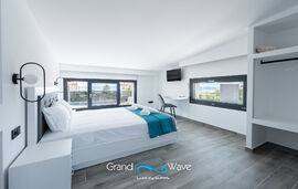 Grand Wave Luxury Suites, Nea Flogita, Kassandra