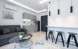 Grand Wave Luxury Suites, Nea Flogita, Kassandra