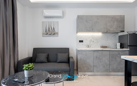 Grand Wave Luxury Suites, Nea Flogita, Kassandra