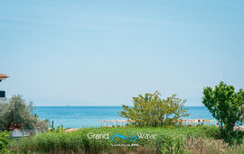 Grand Wave Luxury Suites, Nea Flogita, Kassandra