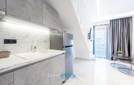 Grand Wave Luxury Suites, Nea Flogita, Kassandra