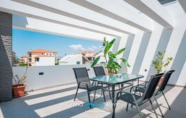 Grand Wave Luxury Suites, Nea Flogita, Kassandra