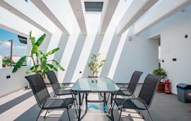 Grand Wave Luxury Suites, Nea Flogita, Kassandra