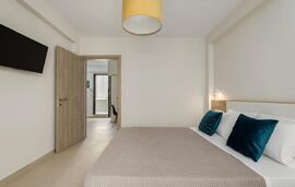 V Luxury Apartments  With Pool, Siviri, Kassandra