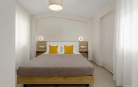 V Luxury Apartments  With Pool, Siviri, Kassandra