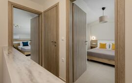 V Luxury Apartments  With Pool, Siviri, Kassandra