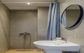 V Luxury Apartments  With Pool, Siviri, Kassandra