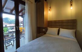 Pavlina's Green House, Agios Nikolaos, Sithonia