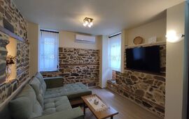 Pavlina's Green House, Agios Nikolaos, Sithonia