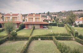 Madi Home, Fourka, Kassandra