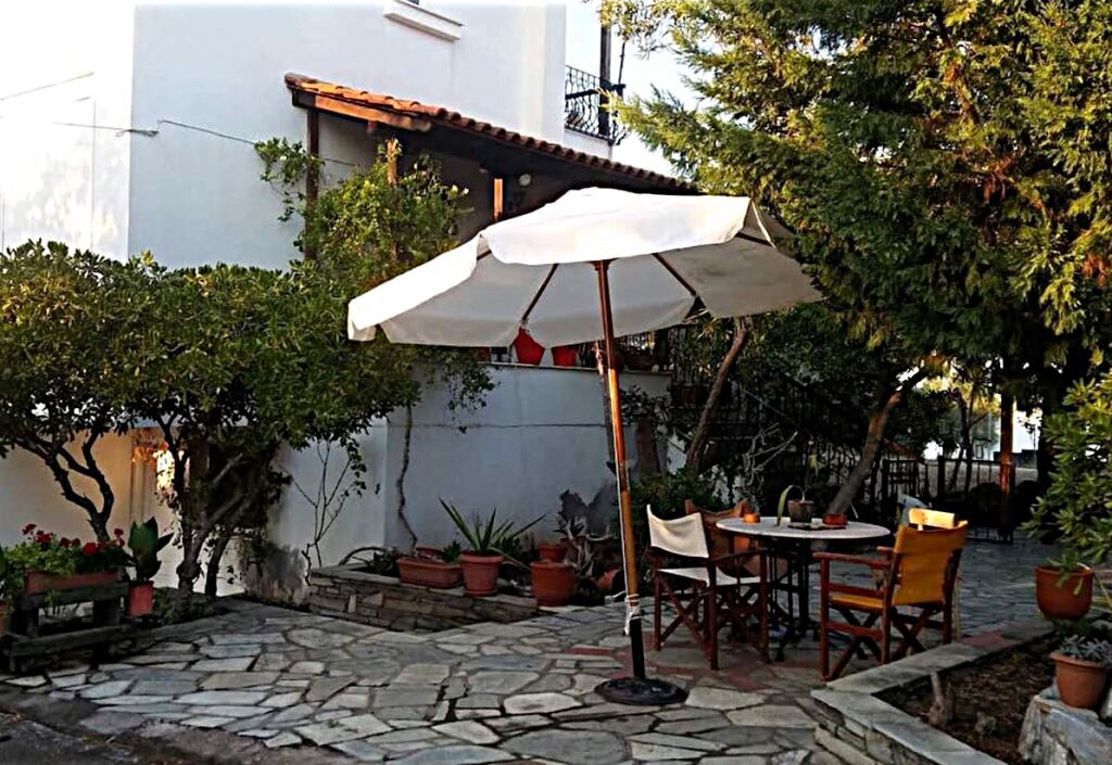 Agios Nikolaos Small House, Agios Nikolaos, Sithonia