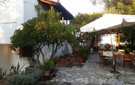 Agios Nikolaos Small House, Agios Nikolaos, Sithonia