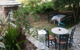 Agios Nikolaos Small House, Agios Nikolaos, Sithonia