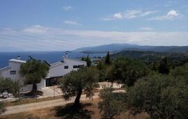 Agios Nikolaos Small House, Agios Nikolaos, Sithonia