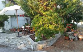 Agios Nikolaos Small House, Agios Nikolaos, Sithonia