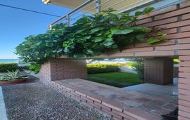 Evita Stylish Beachfront Maisonette, Polichrono, Kassandra