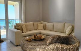 Evita Stylish Beachfront Maisonette, Polichrono, Kassandra