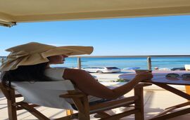 Evita Stylish Beachfront Maisonette, Polichrono, Kassandra