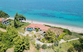 Oxana on the Beach House, Agios Nikolaos, Sithonia