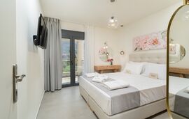 Melies Suites, Skala Potamia, Thassos, 6 Bed Apartment, Two-level, No.4