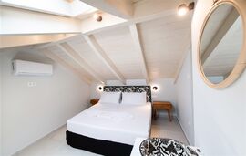 Gateway Studio, Lefkas, Lefkada, 4 Bed Studio, Two-level