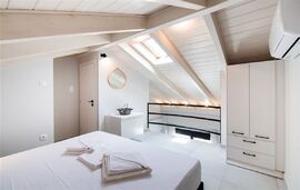 Gateway Studio, Lefkas, Lefkada, 4 Bed Studio, Two-level