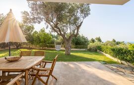 Olivia Villa, Kriopigi, Kassandra