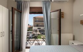 Elzo Home, Neos Marmaras, Sithonia