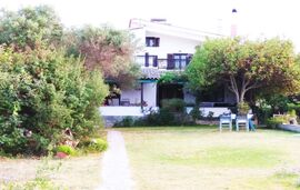 Beach Front Villa, Polichrono, Kassandra