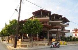 le chocolate villa paralia vrasna thessaloniki 1