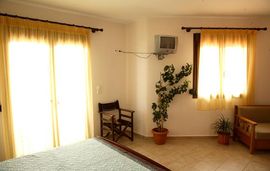 le chocolate villa paralia vrasna thessaloniki 17