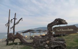 le chocolate villa paralia vrasna thessaloniki 22