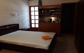 le chocolate villa paralia vrasna thessaloniki 3 bed studio no. 8 (7)