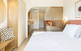 Aether Green Apartments, Nea Rodha, Athos