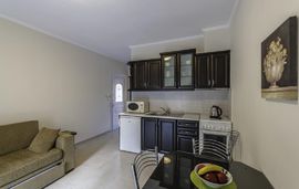 Niki Apartments, Golden Beach, Tassos, 4 Bed Apartment (4+1)